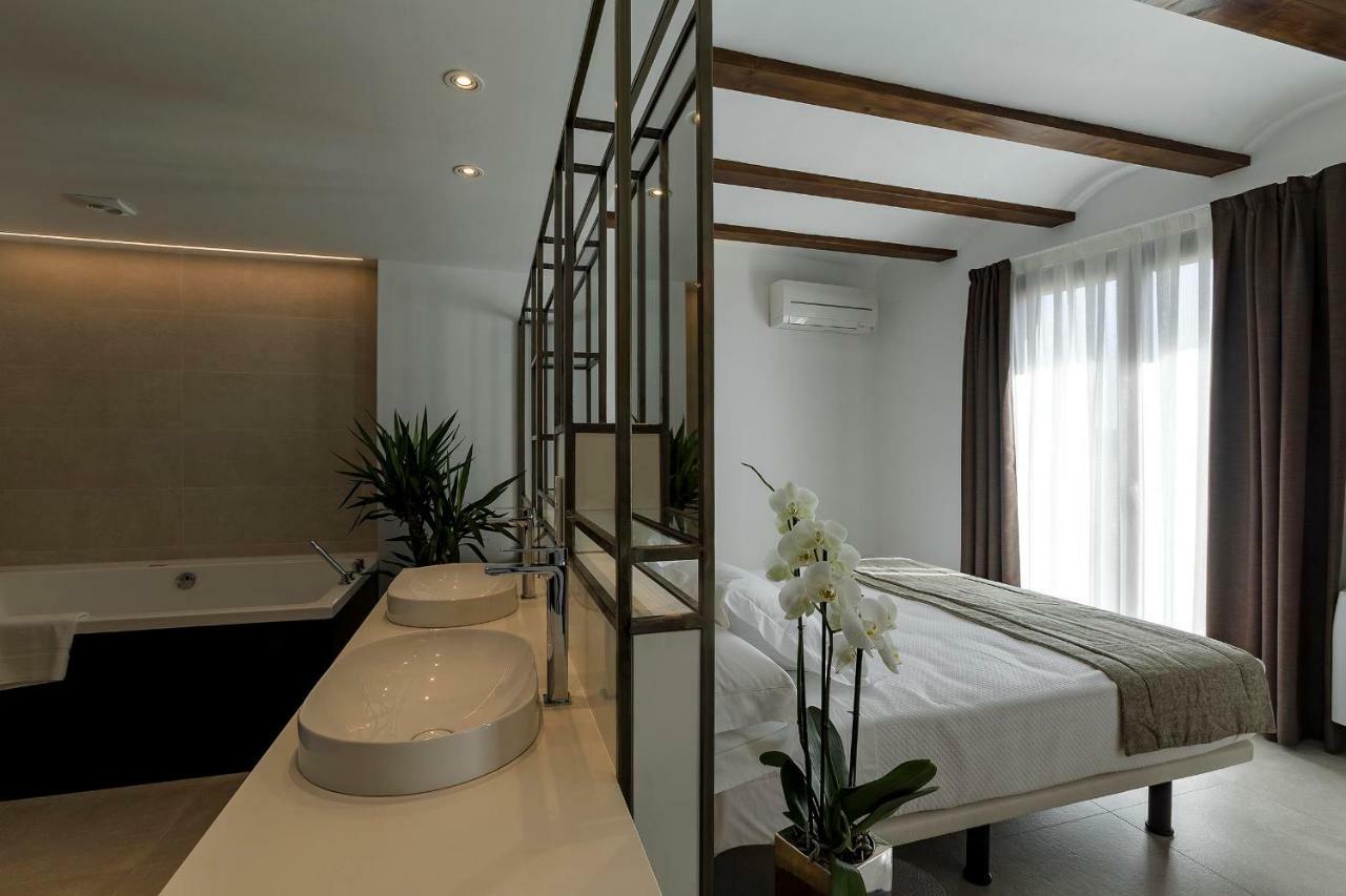 Vinatea Suites Morella Kültér fotó